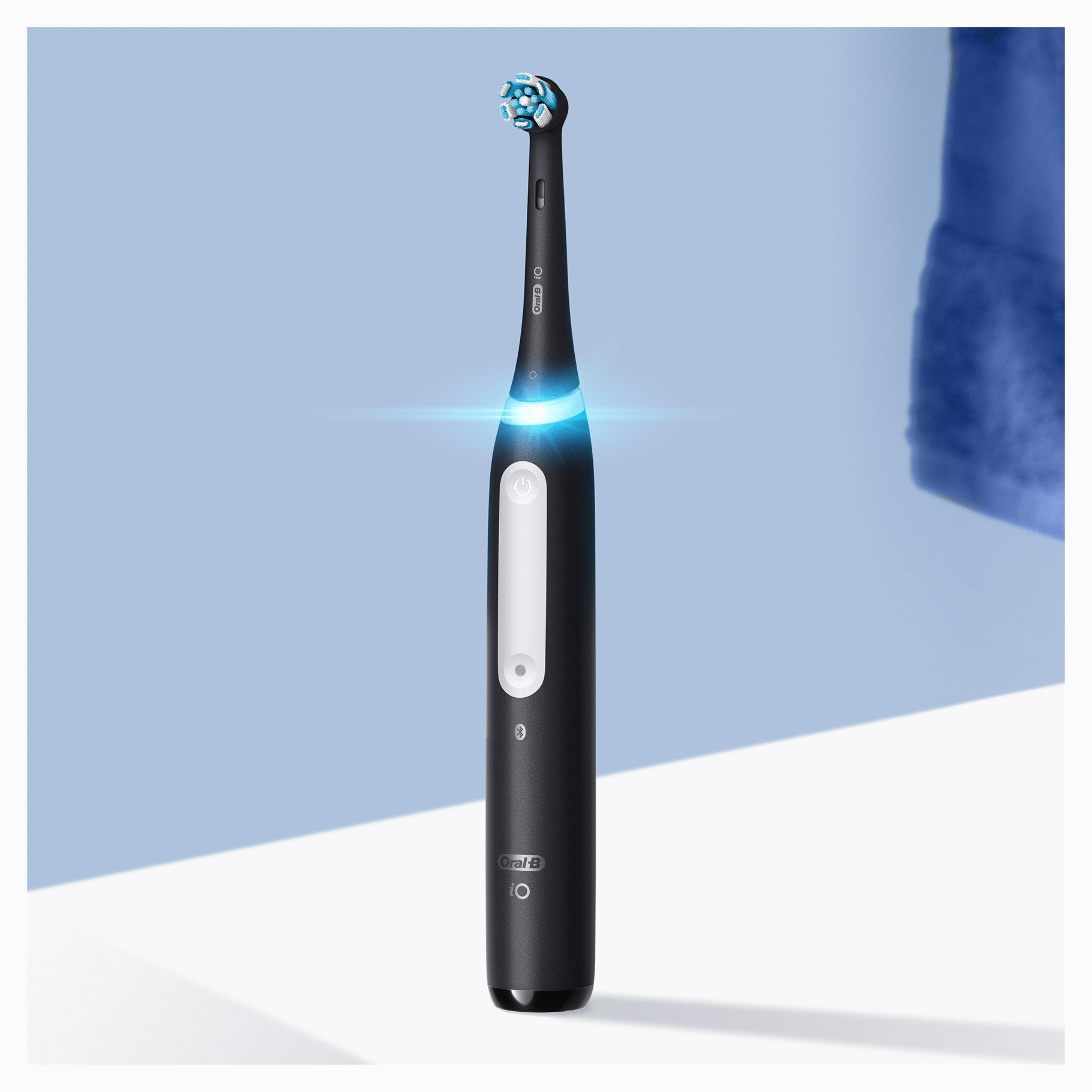 Oral-B iO 4 Volwassene Roterende tandenborstel Zwart